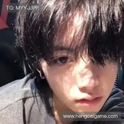 滑颢清